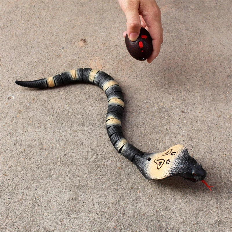RC Realistic Snake Toy Electric Simulated Cobra Viper
