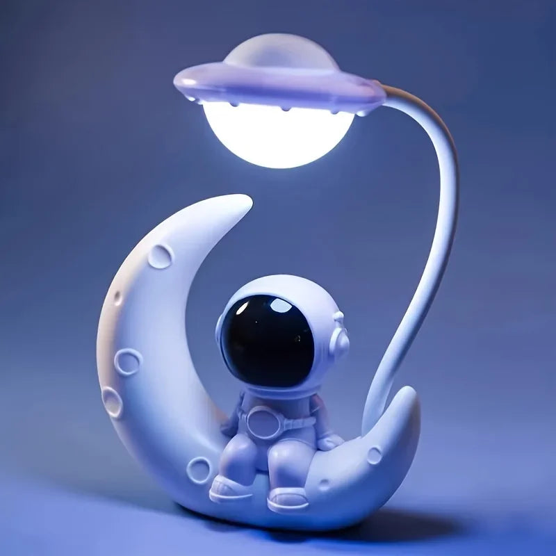 Creative Moon Astronaut Nightlight, LED